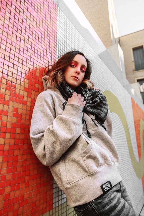 Woman sweatshirt